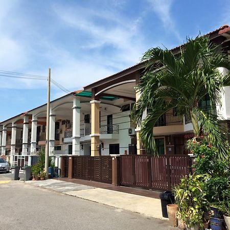 Vinz Homestay Malacca Esterno foto